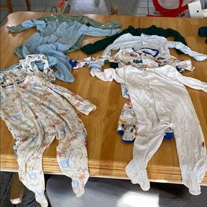 5 Magnetic Me 2 Simply Magnetic Footies (7 total)